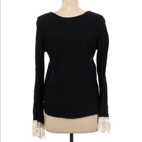 Boho Fringe Top - Picture 2 of 3